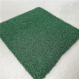 Golfové hřiště s umělou trávou